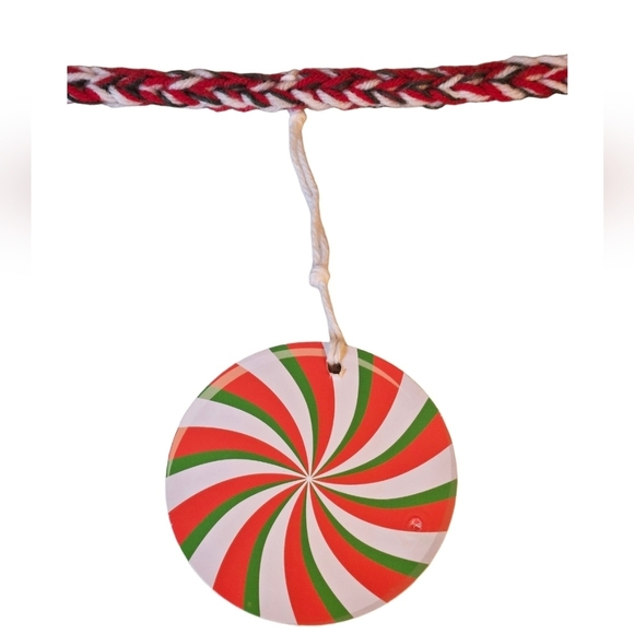 Hand Crafted Holiday Garlan Crochet Red White Green Candy Theme Upcycled Paper - Picture 14 of 17